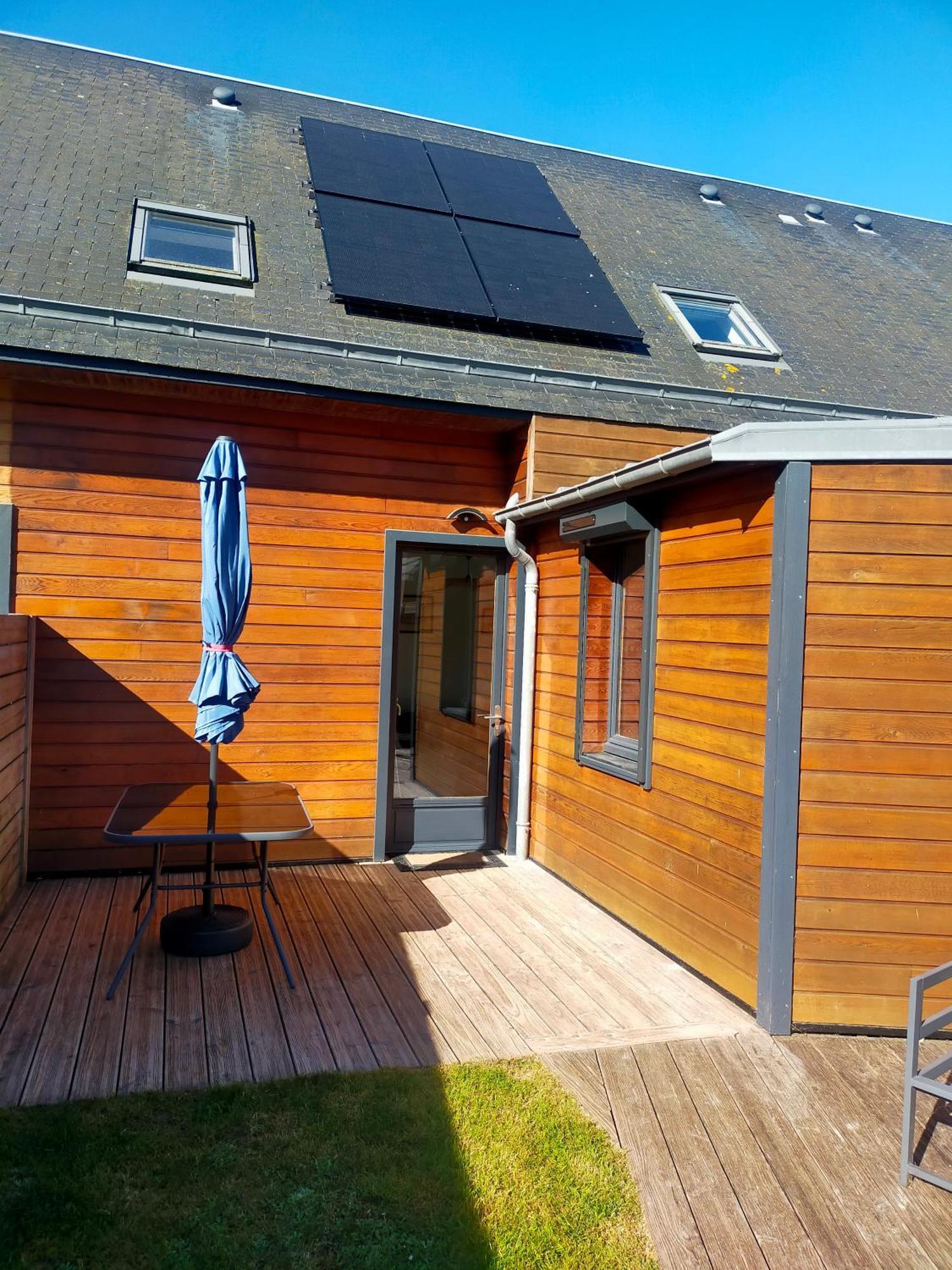 Maison Avec Terrasses A 300M De La Mer Juno Beach Bernieres-sur-Mer Exterior photo